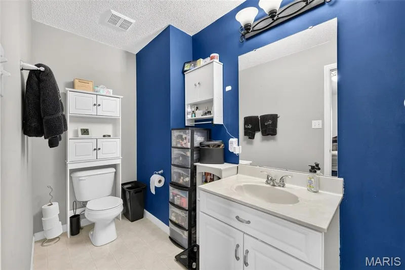 247 John Charles Drive #2163B, Wentzville, MO 63385 — listing photo 22 of 35