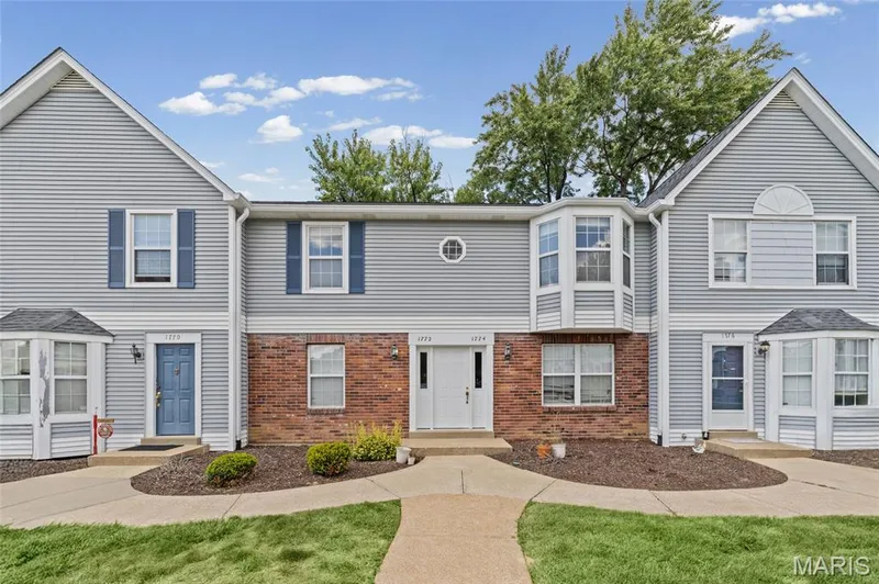 1774 Kircher Drive #C, St Charles, MO — listing photo 1