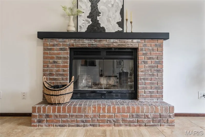 415 Spirit Drive, Lake St. Louis, MO 63367 — listing photo 10 of 65