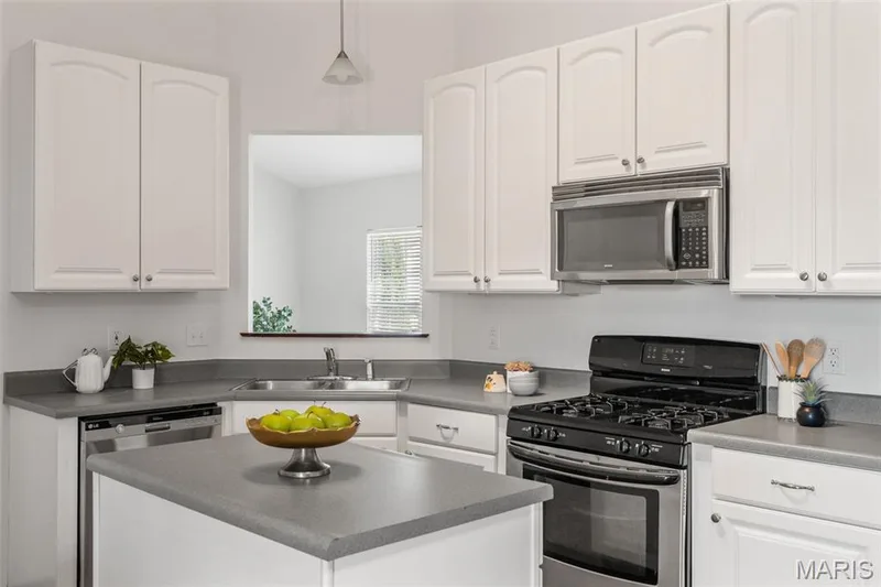 415 Spirit Drive, Lake St. Louis, MO 63367 — listing photo 24 of 65