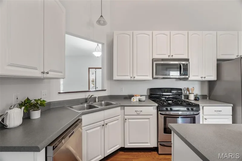 415 Spirit Drive, Lake St. Louis, MO 63367 — listing photo 27 of 65