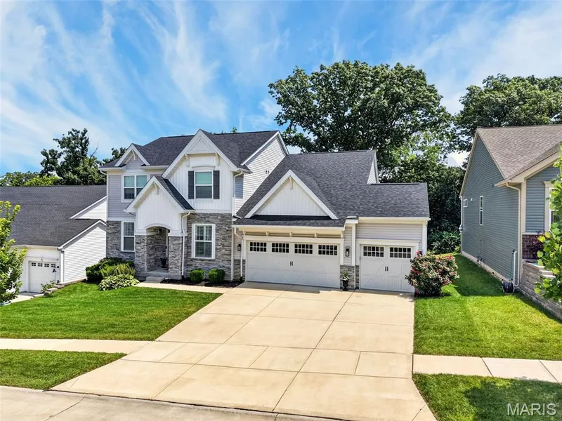 854 Nardin Drive, Chesterfield, MO 63017 — listing photo 2 of 50