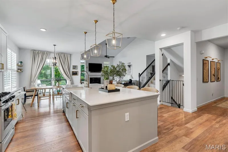 854 Nardin Drive, Chesterfield, MO 63017 — listing photo 11 of 50