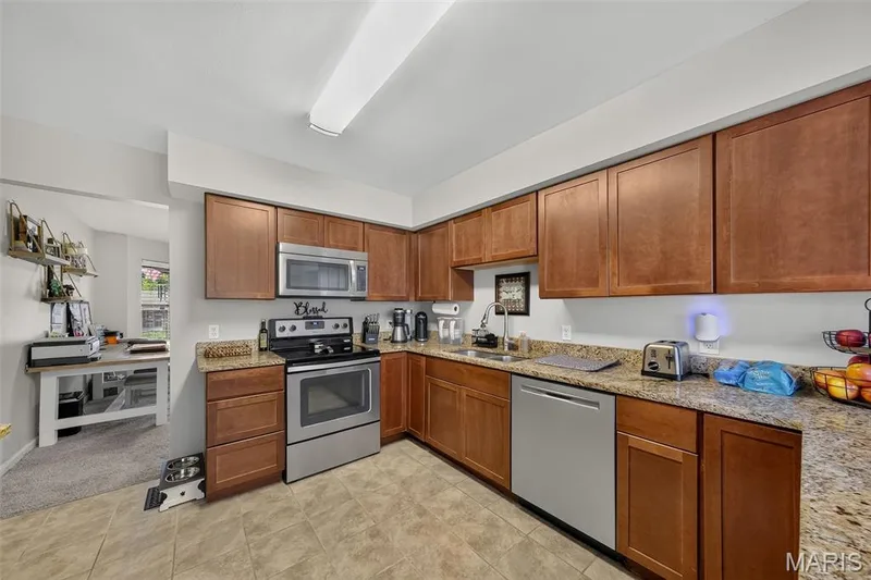 21 Dijon Court, Lake St. Louis, MO 63367 — listing photo 28 of 83