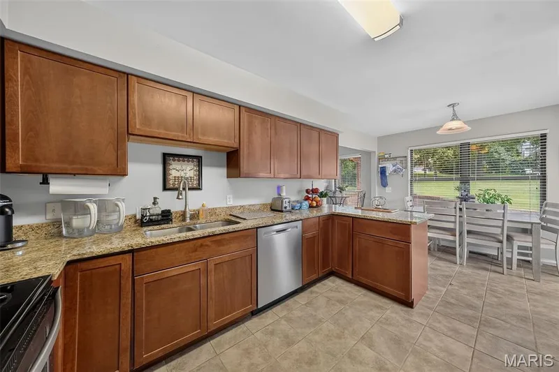 21 Dijon Court, Lake St. Louis, MO 63367 — listing photo 32 of 83