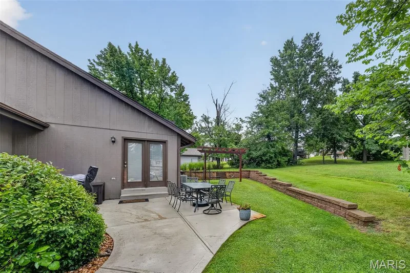 21 Dijon Court, Lake St. Louis, MO 63367 — listing photo 75 of 83
