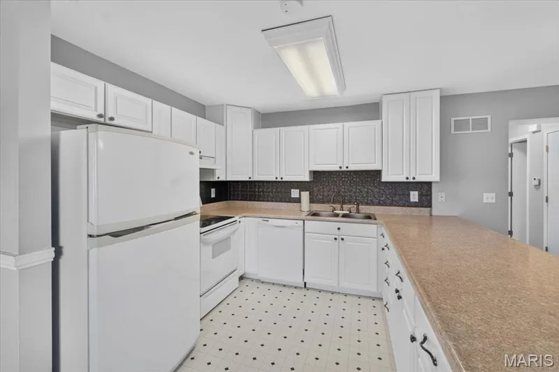 6 Megans Court #C, O'Fallon, MO 63366 — listing photo 5 of 15