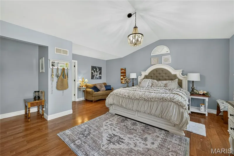 Sitting Area in Primary Bedroom — 47 Park Place, St Peters, MO 63376