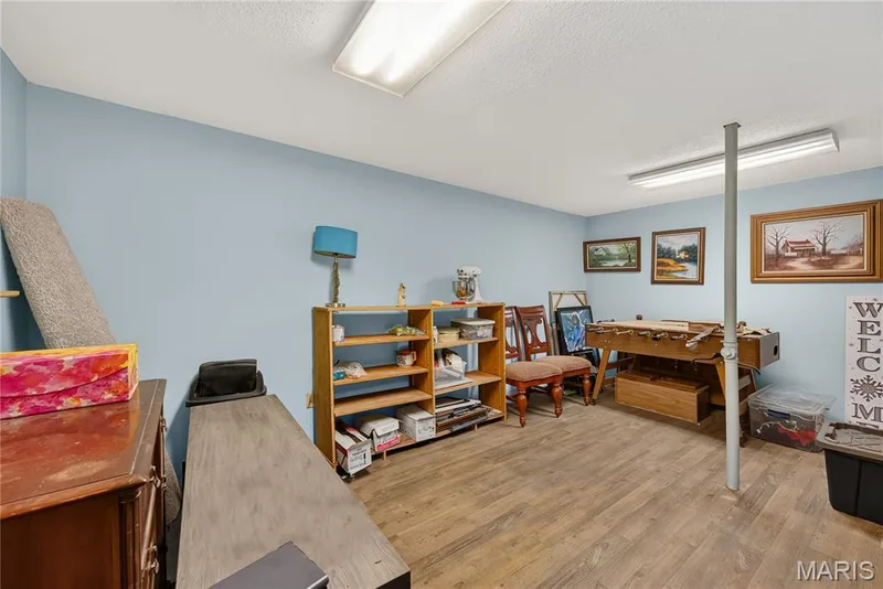 Craft Room in Basewment — 47 Park Place, St Peters, MO 63376