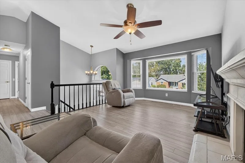 1629 Lynncove Lane, St Charles, MO 63303 — listing photo 6 of 37