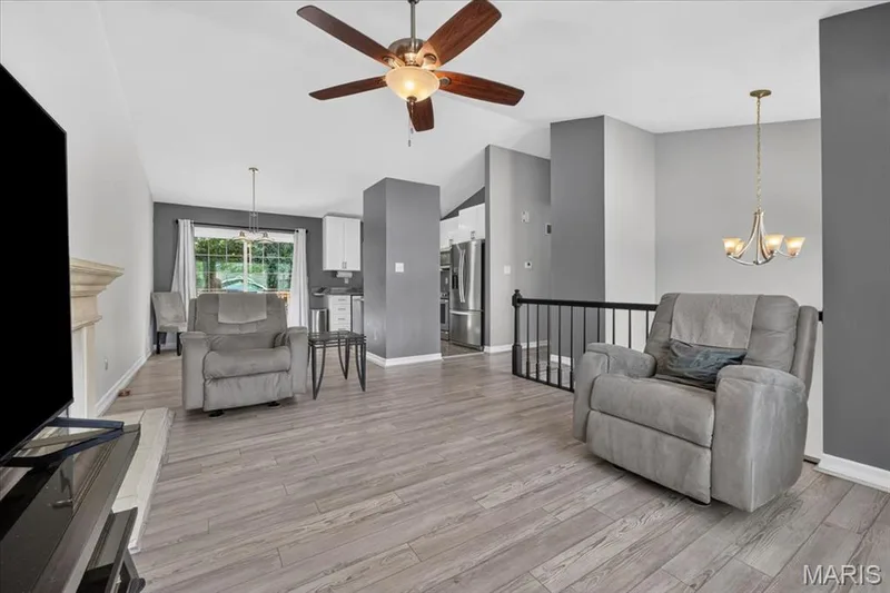1629 Lynncove Lane, St Charles, MO 63303 — listing photo 7 of 37