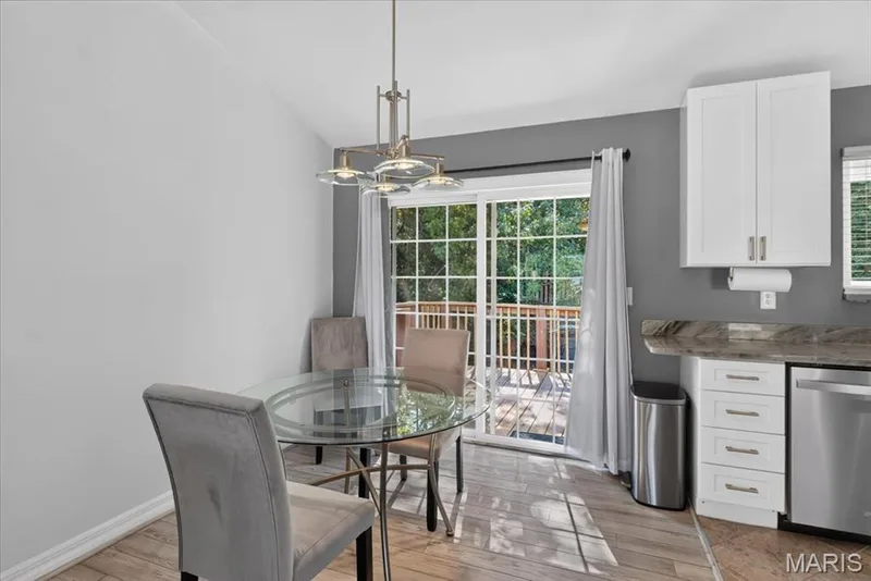 1629 Lynncove Lane, St Charles, MO 63303 — listing photo 8 of 37