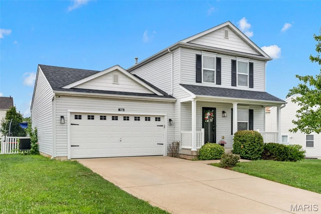 729 Rabbit Run Drive, Wentzville, MO 63385 — listing photo 1 of 36