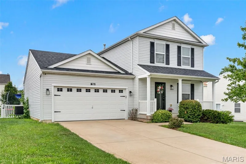 729 Rabbit Run Drive, Wentzville, MO 63385 — listing photo 1 of 36