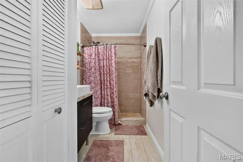 729 Rabbit Run Drive, Wentzville, MO 63385 — listing photo 16 of 36