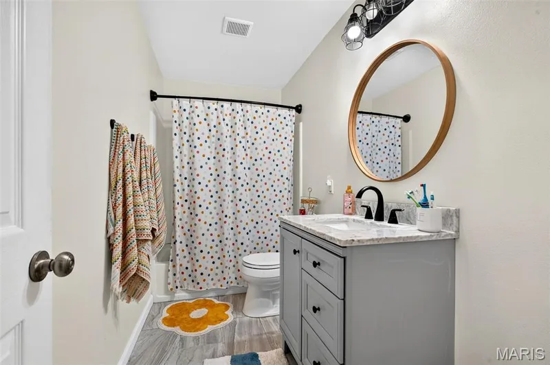729 Rabbit Run Drive, Wentzville, MO 63385 — listing photo 21 of 36