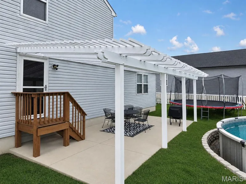 729 Rabbit Run Drive, Wentzville, MO 63385 — listing photo 31 of 36