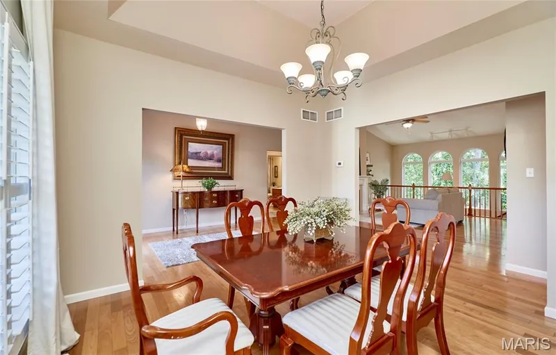 304 Crescent Oak Court, Wentzville, MO 63385 — listing photo 4 of 76