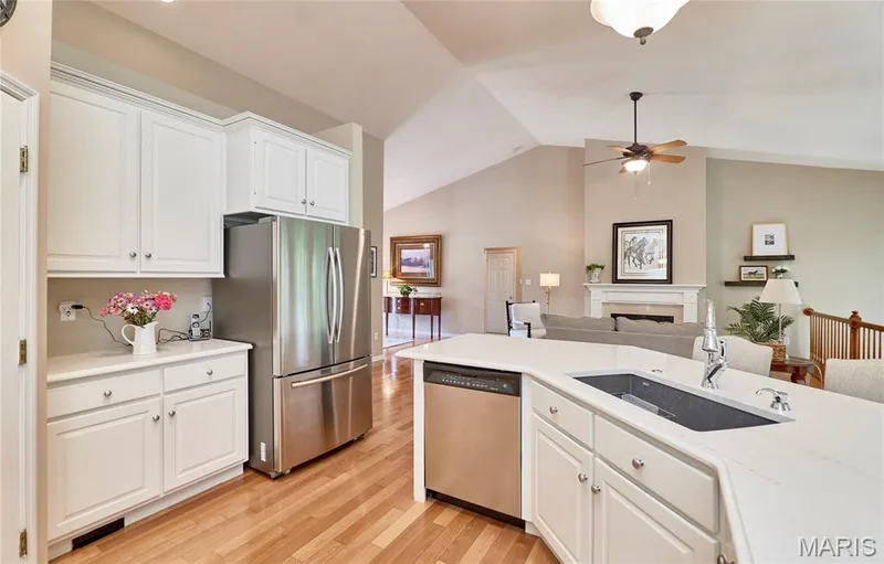 304 Crescent Oak Court, Wentzville, MO 63385 — listing photo 20 of 76