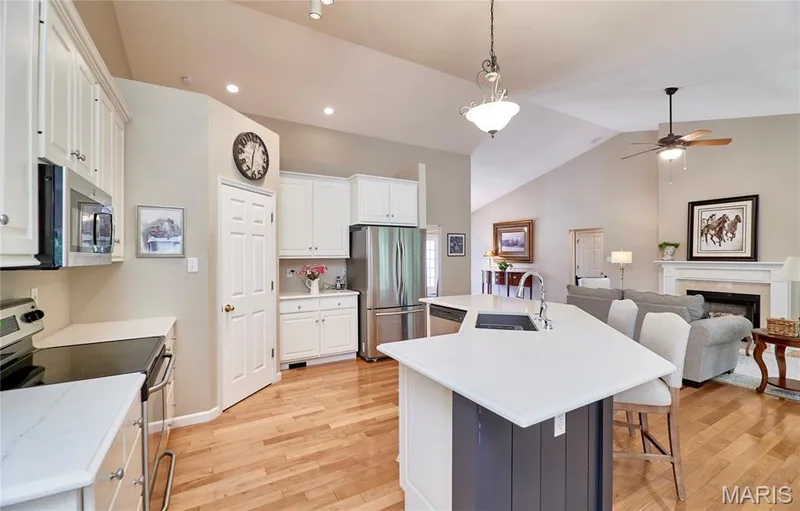 304 Crescent Oak Court, Wentzville, MO 63385 — listing photo 21 of 76