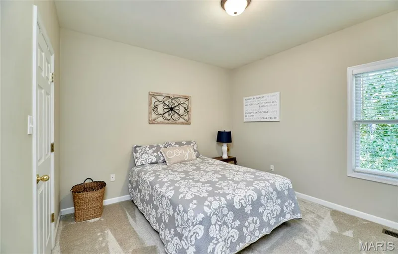 304 Crescent Oak Court, Wentzville, MO 63385 — listing photo 42 of 76