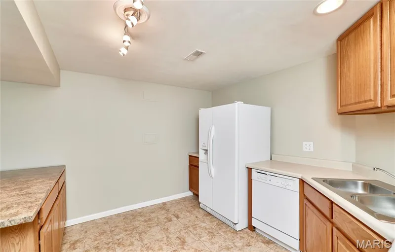 304 Crescent Oak Court, Wentzville, MO 63385 — listing photo 59 of 76