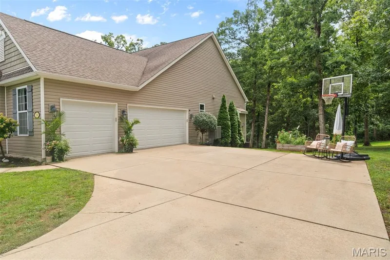 Side Entry Garage — 14 Prairie Lake Court, Wentzville, MO 63385