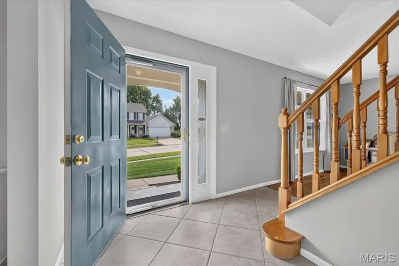 2087 Hackmann Estates Drive, St Charles, MO 63303 — listing photo 2 of 50