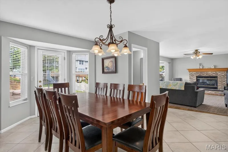 2087 Hackmann Estates Drive, St Charles, MO 63303 — listing photo 16 of 50