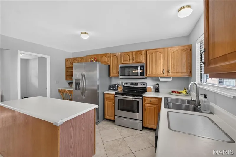 2087 Hackmann Estates Drive, St Charles, MO 63303 — listing photo 18 of 50