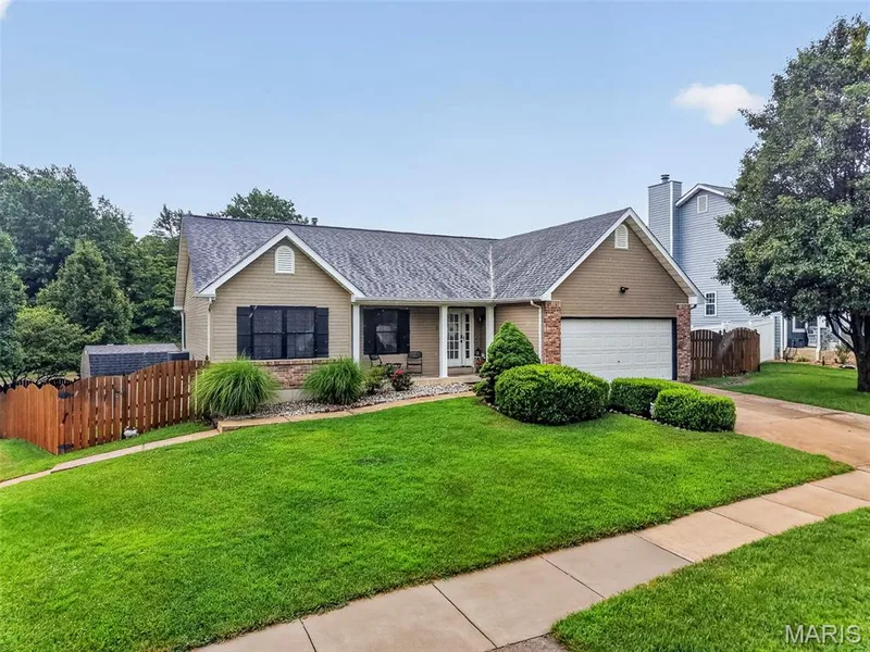 2 Moonstone Court, O'Fallon, MO 63366 — listing photo 5 of 67
