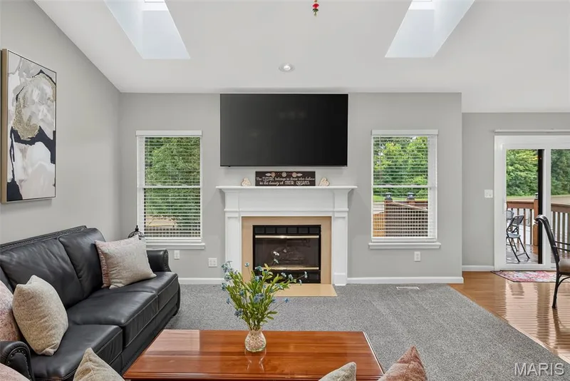 2 Moonstone Court, O'Fallon, MO 63366 — listing photo 10 of 67