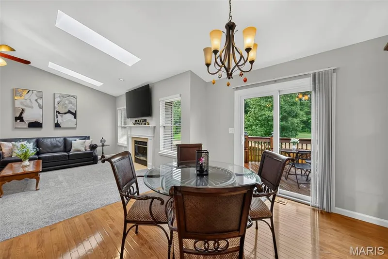 2 Moonstone Court, O'Fallon, MO 63366 — listing photo 17 of 67