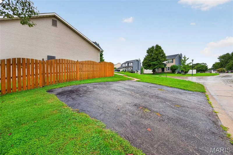 2 Moonstone Court, O'Fallon, MO 63366 — listing photo 58 of 67