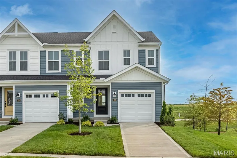 112 Mora Boulevard #445-505, O'Fallon, MO 63368 — listing photo 1 of 46
