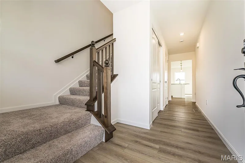 112 Mora Boulevard #445-505, O'Fallon, MO 63368 — listing photo 4 of 46