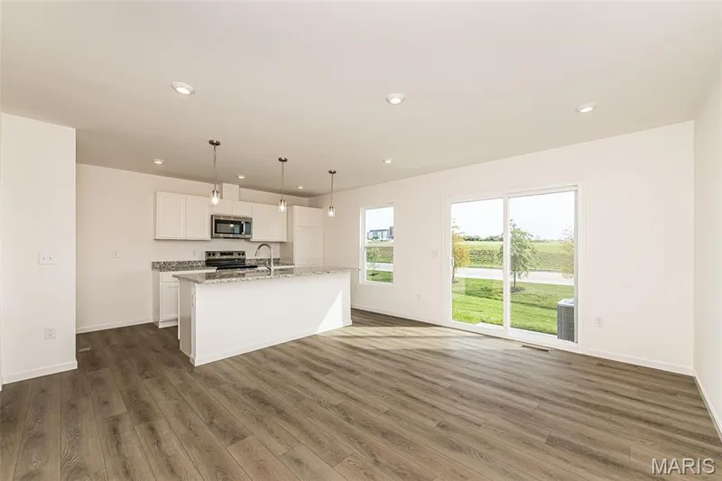 112 Mora Boulevard #445-505, O'Fallon, MO 63368 — listing photo 6 of 46