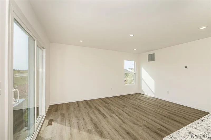 112 Mora Boulevard #445-505, O'Fallon, MO 63368 — listing photo 8 of 46