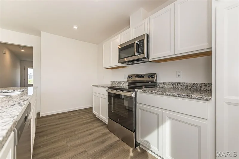 112 Mora Boulevard #445-505, O'Fallon, MO 63368 — listing photo 9 of 46