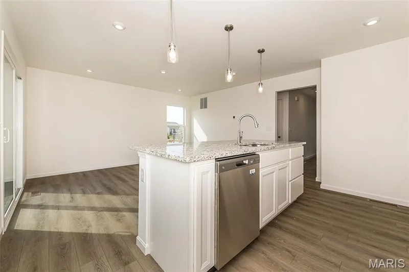 112 Mora Boulevard #445-505, O'Fallon, MO 63368 — listing photo 10 of 46
