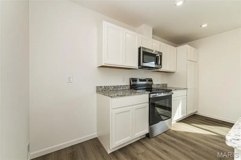 112 Mora Boulevard #445-505, O'Fallon, MO 63368 — listing photo 11 of 46