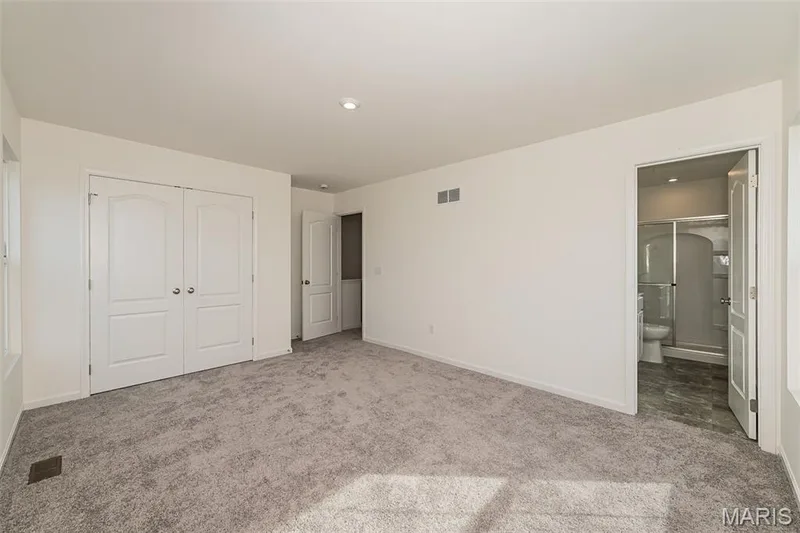 112 Mora Boulevard #445-505, O'Fallon, MO 63368 — listing photo 17 of 46
