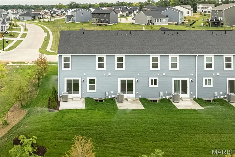 112 Mora Boulevard #445-505, O'Fallon, MO 63368 — listing photo 32 of 46
