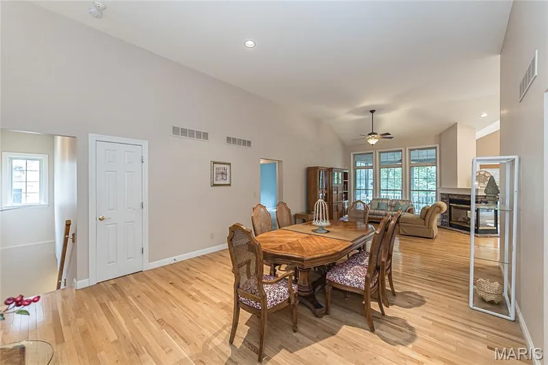 709 Huntwood Terrace, Lake St. Louis, MO 63367 — listing photo 12 of 48