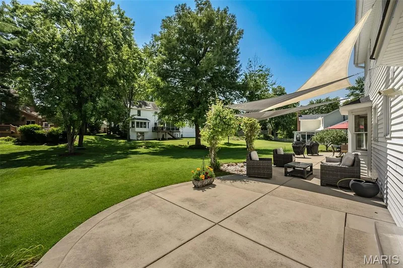 14246 Cypress Hill Drive, Chesterfield, MO 63017 — listing photo 6 of 43