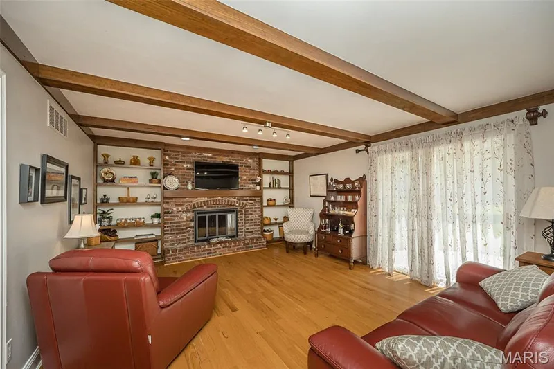 14246 Cypress Hill Drive, Chesterfield, MO 63017 — listing photo 17 of 43
