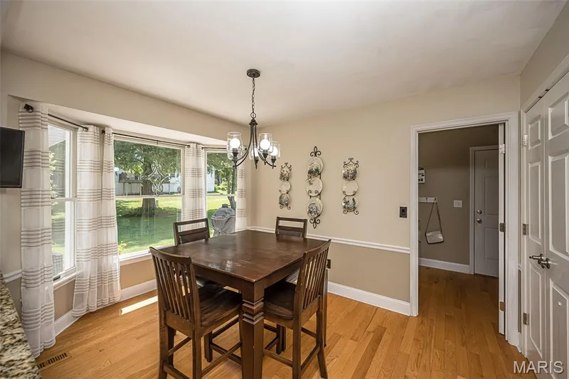 14246 Cypress Hill Drive, Chesterfield, MO 63017 — listing photo 23 of 43