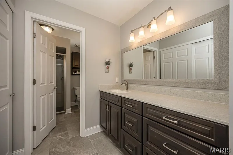 Updated primary bath — 14246 Cypress Hill Drive, Chesterfield, MO 63017