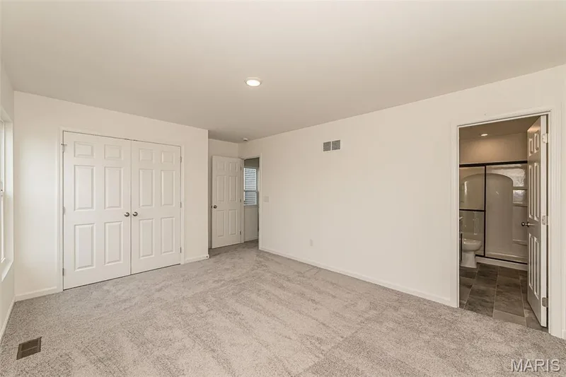 104 Mora Boulevard #445-501, O'Fallon, MO 63368 — listing photo 16 of 46