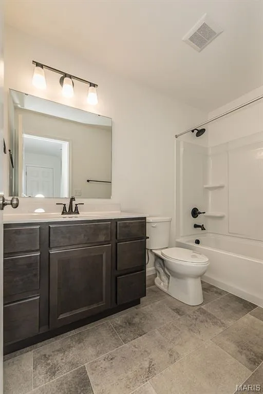 104 Mora Boulevard #445-501, O'Fallon, MO 63368 — listing photo 24 of 46
